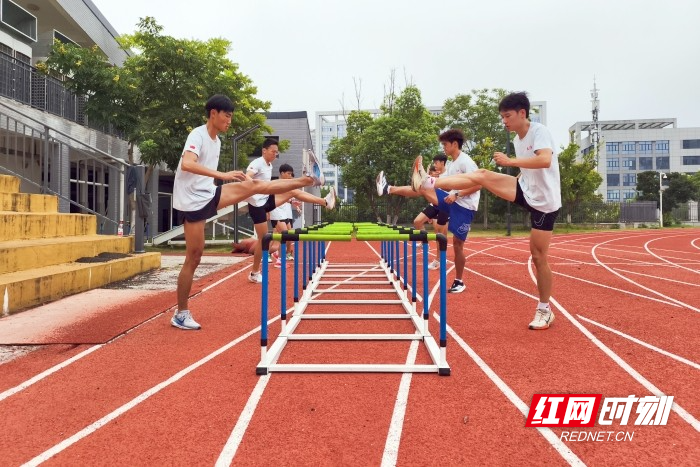 队已于, 对于整合长